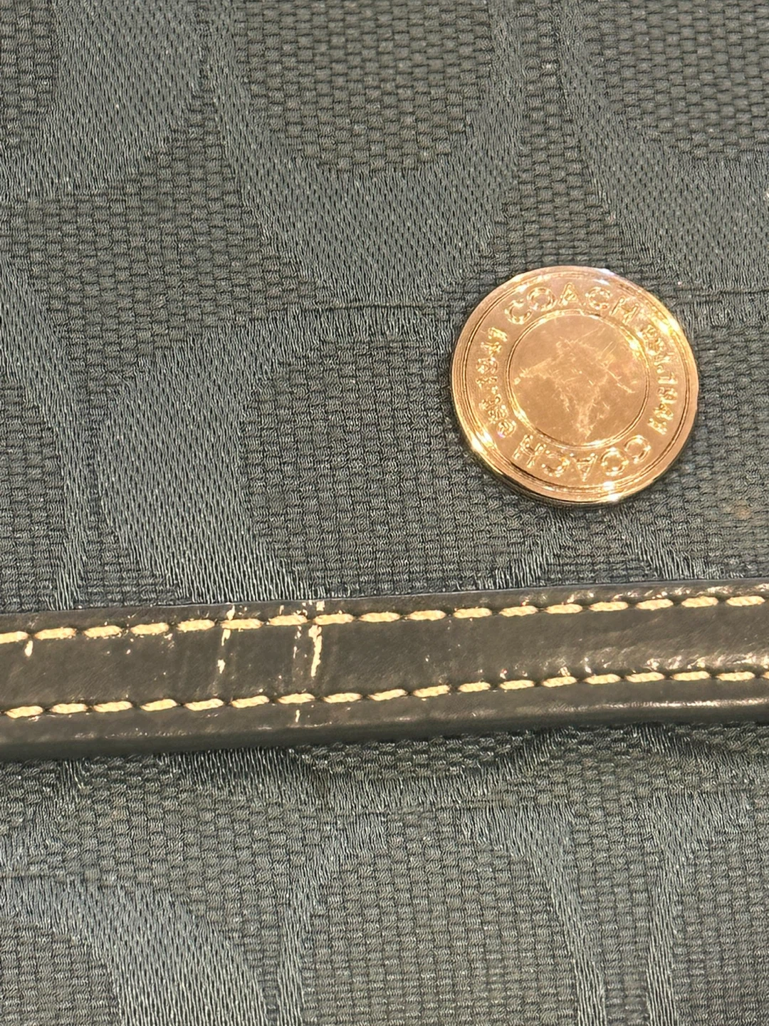 Vintage Coach Trifold Wallet - photo 4