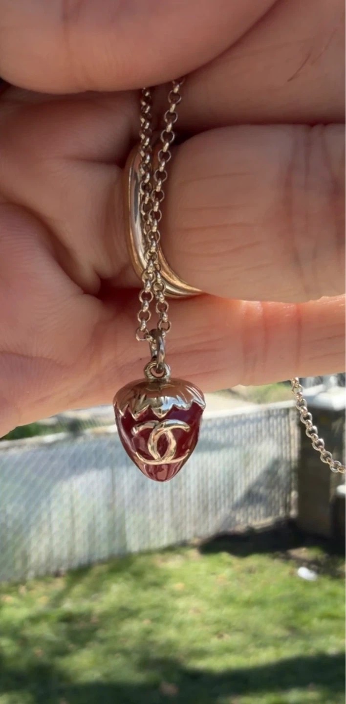 Strawberry Fashion Pendant Necklace - photo 5