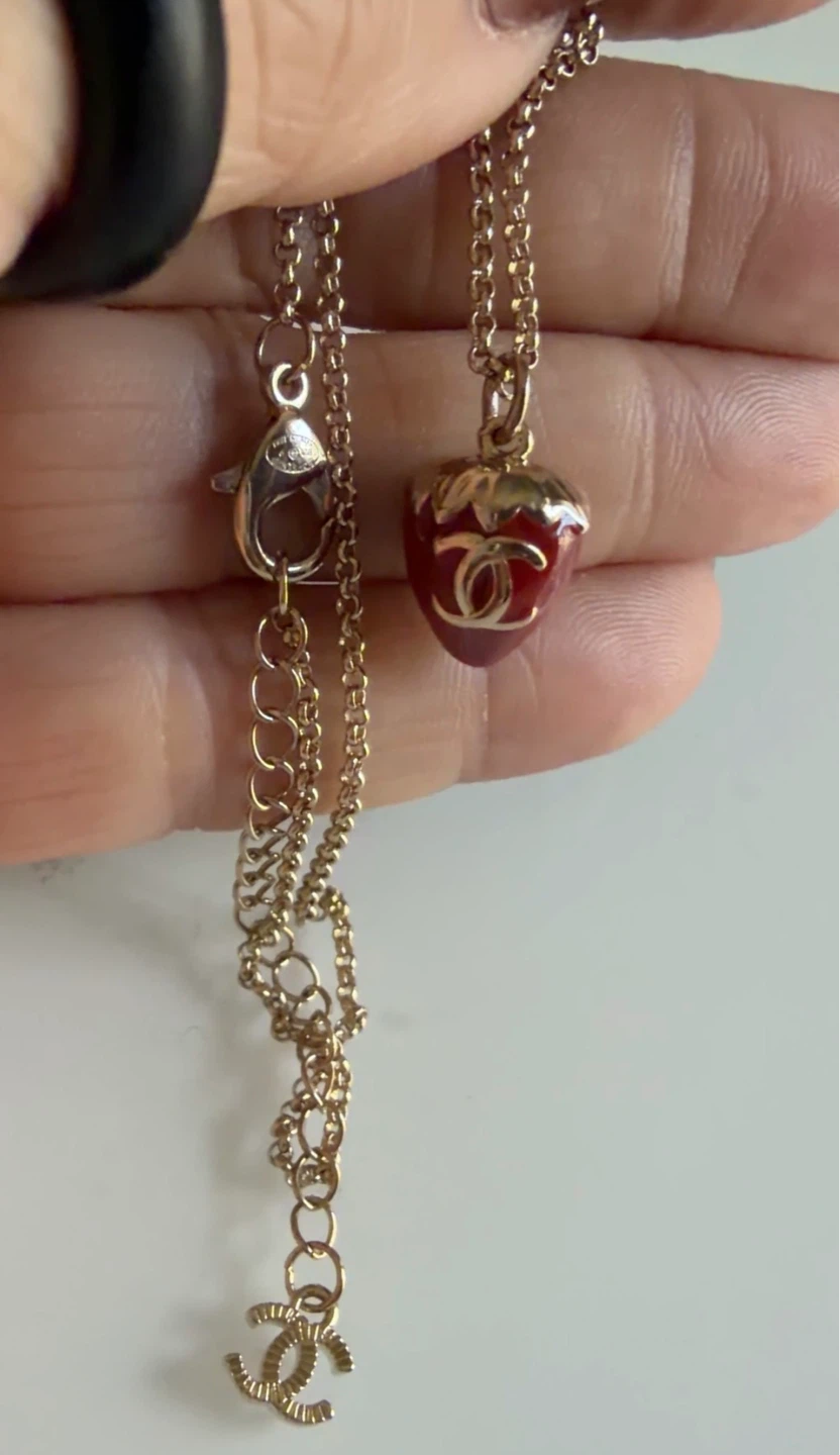 Strawberry Fashion Pendant Necklace - photo 3
