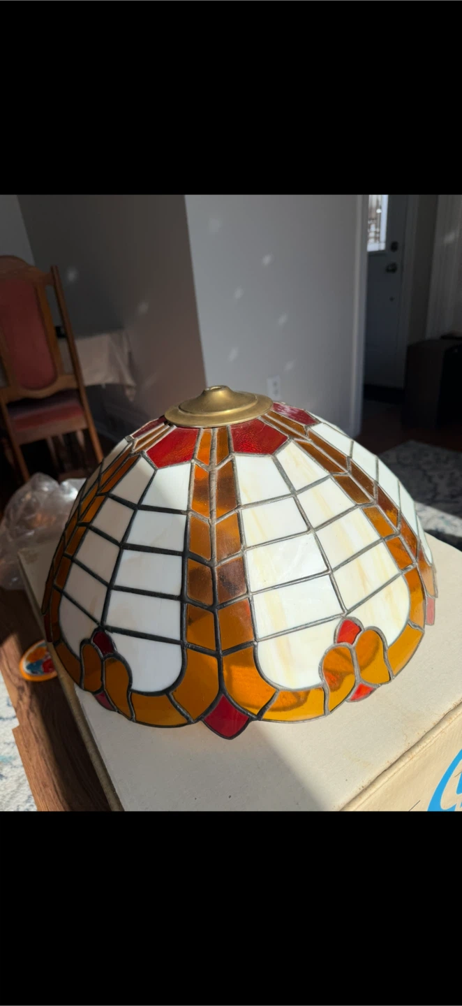 Stained Glass Tiffany Style Lamp Shade - photo 3