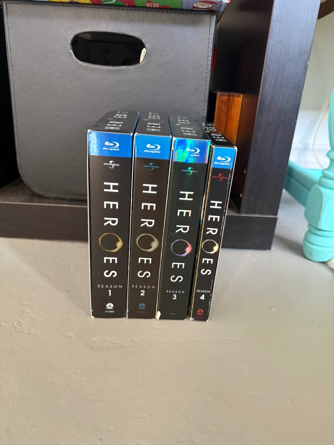Heroes Seasons 1-4 Blu-Ray Box Set - photo 2