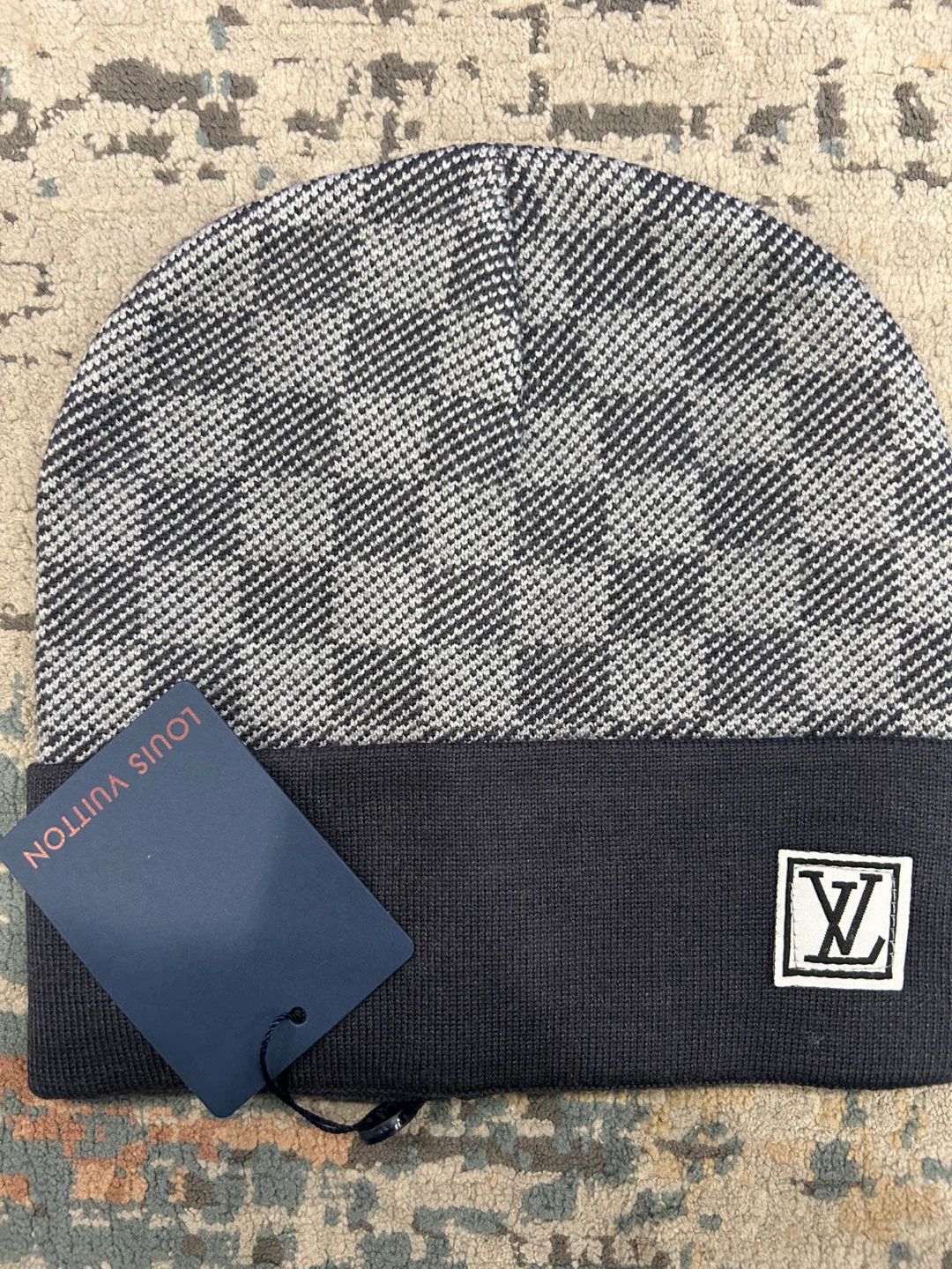 Louis Vuitton Beanie - photo 2