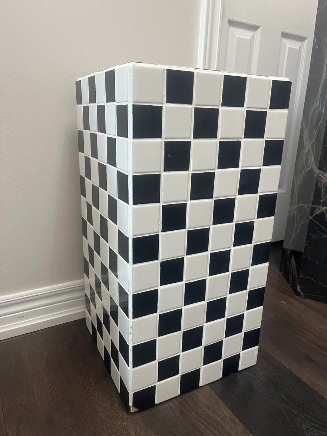 Handmade square tile pedestal stand - photo 3