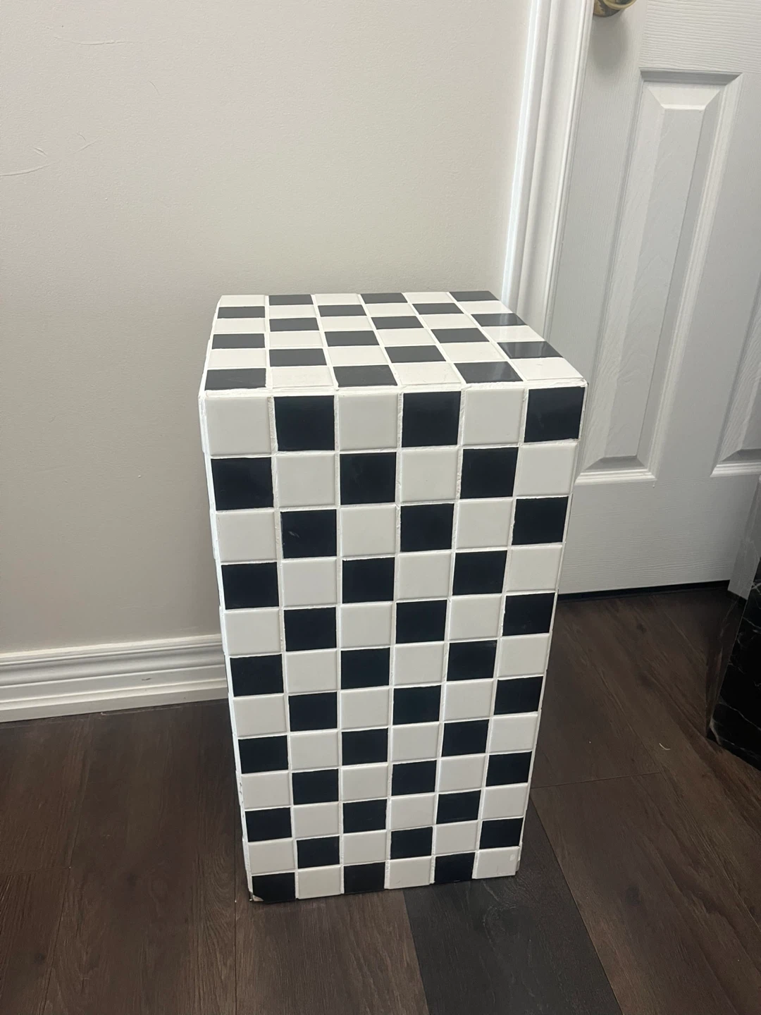 Handmade square tile pedestal stand