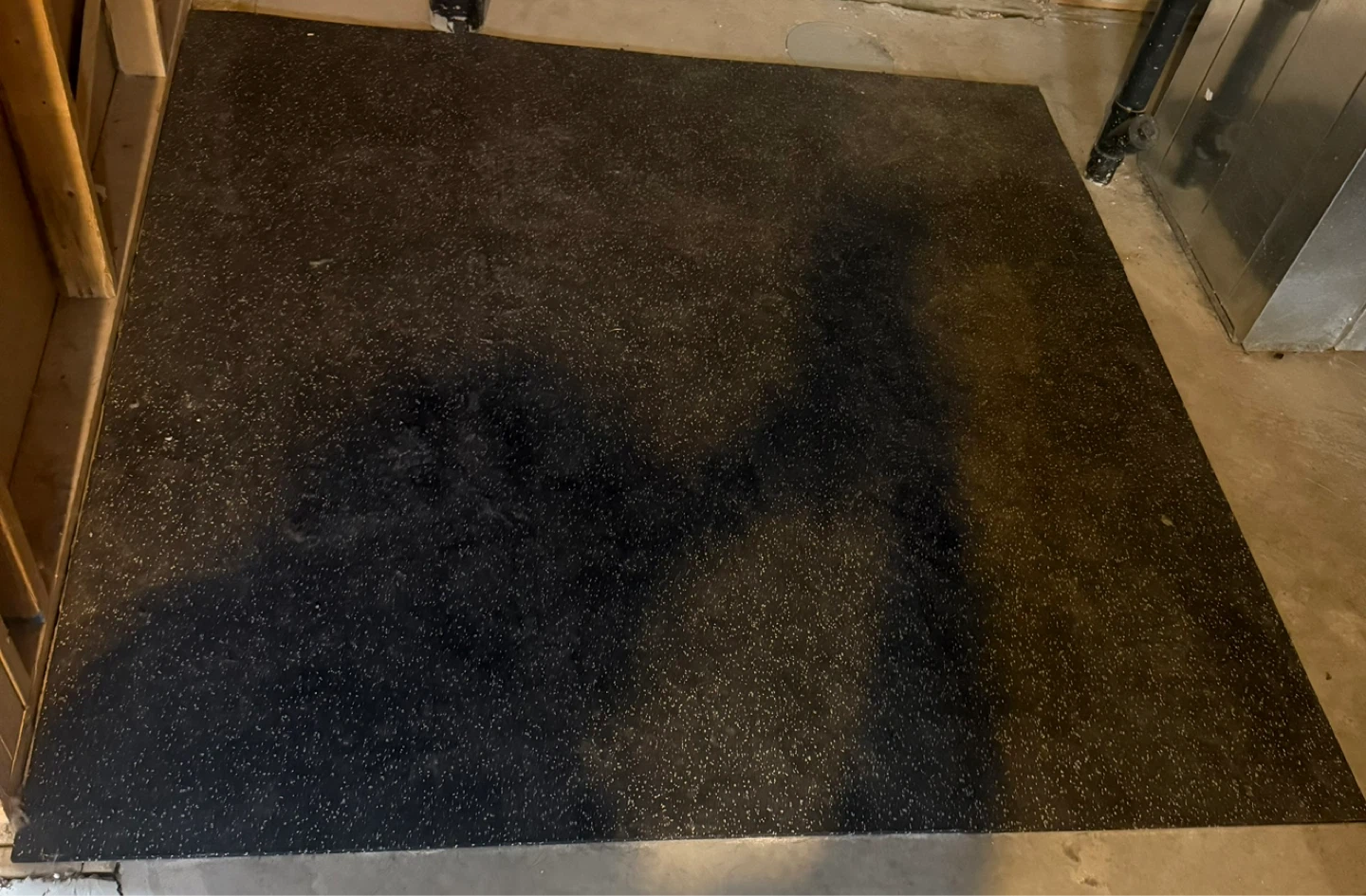 Regupol 2'x2' Interlocking Floor Tiling Corner - photo 2