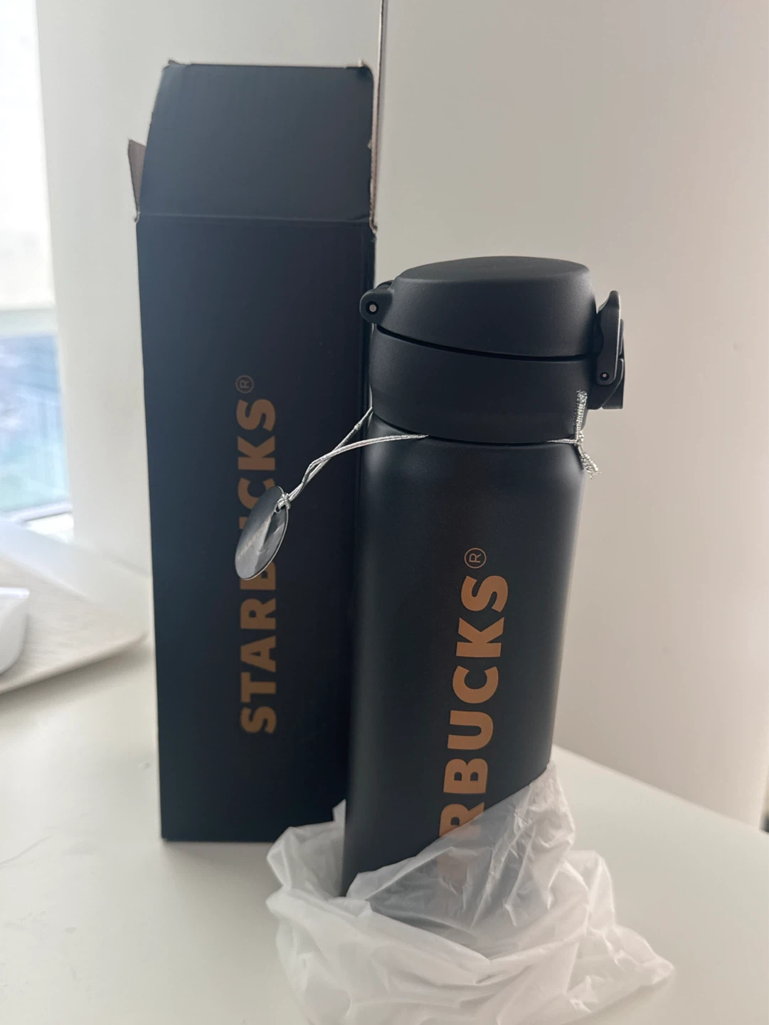 NEW Starbucks thermos bottle 500ml