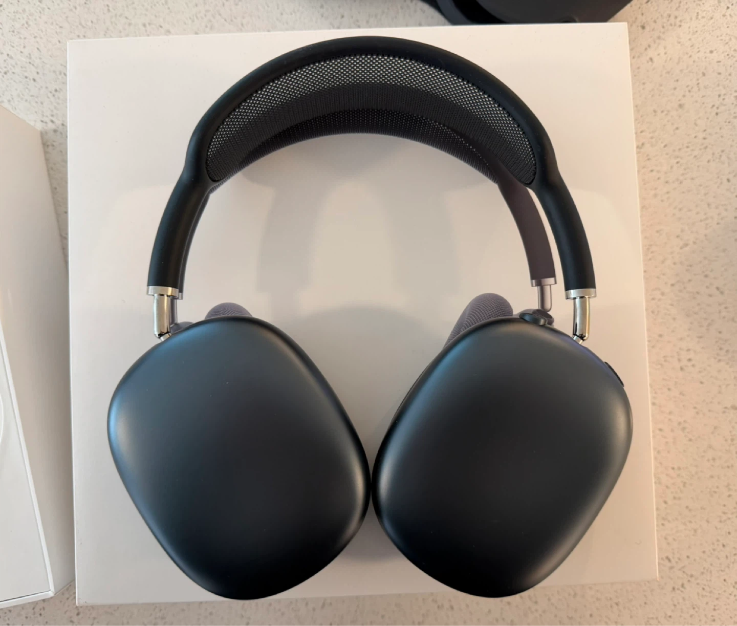 Original Apple AirPods Max USB-C (needs repair) - photo 2