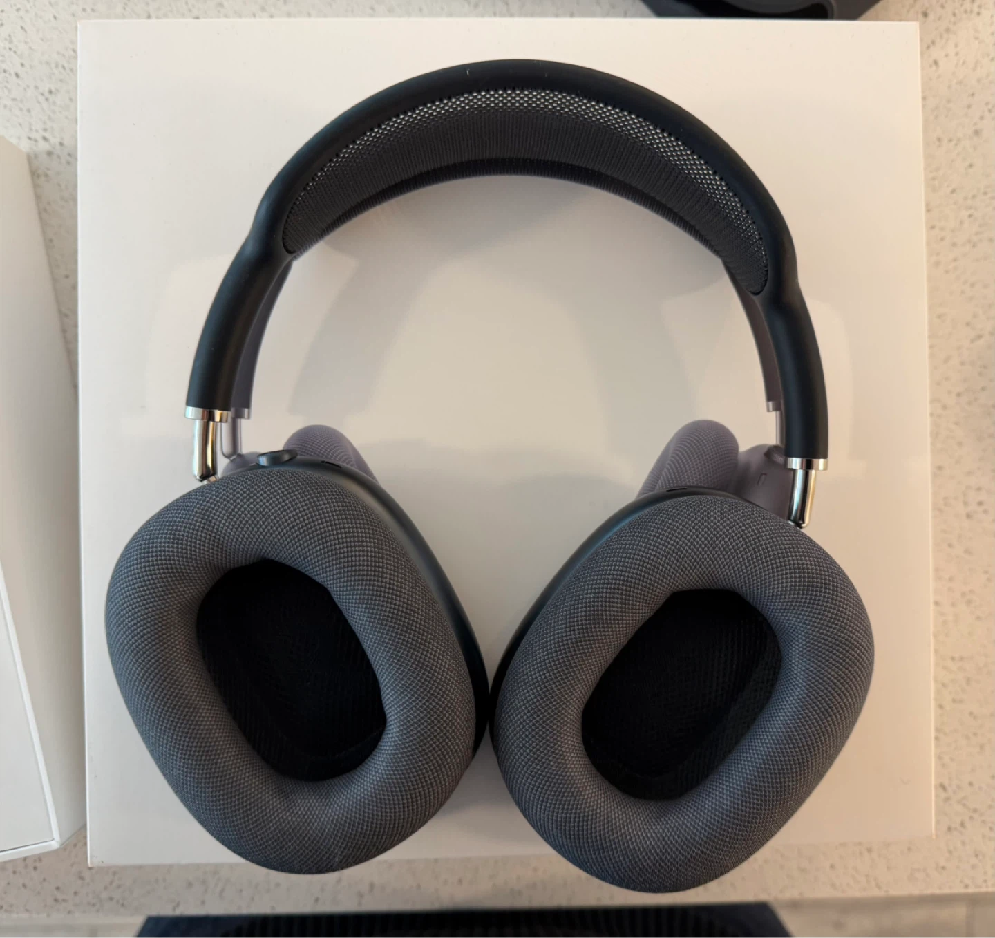 Original Apple AirPods Max USB-C (needs repair) - photo 3
