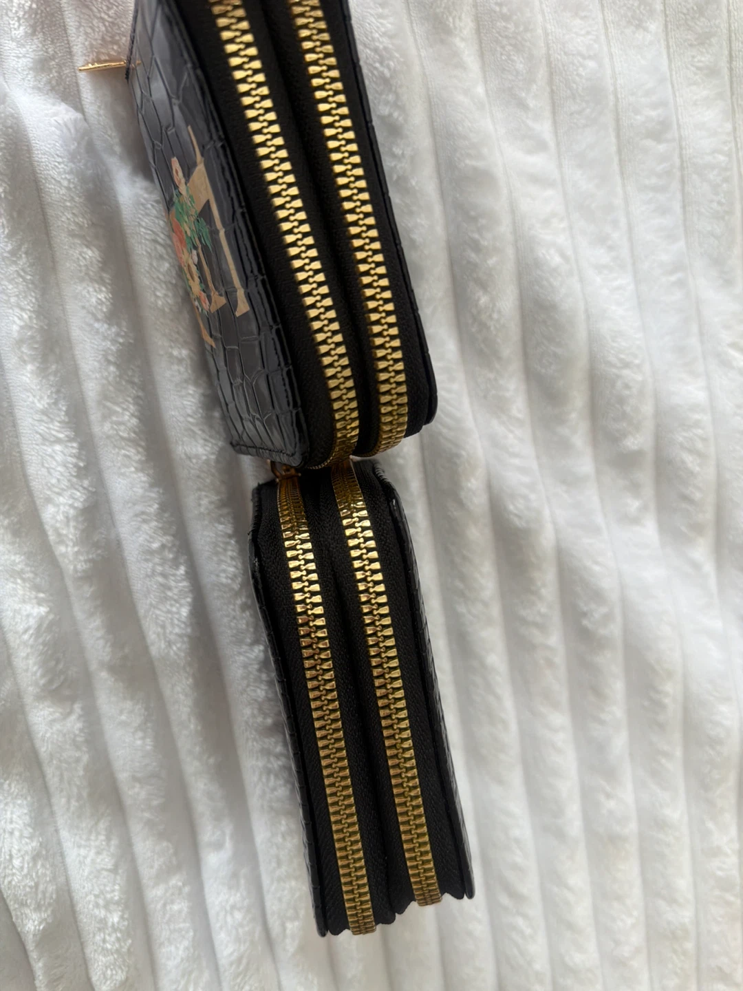 Set of 2 Black Alphabet Wallets - photo 2
