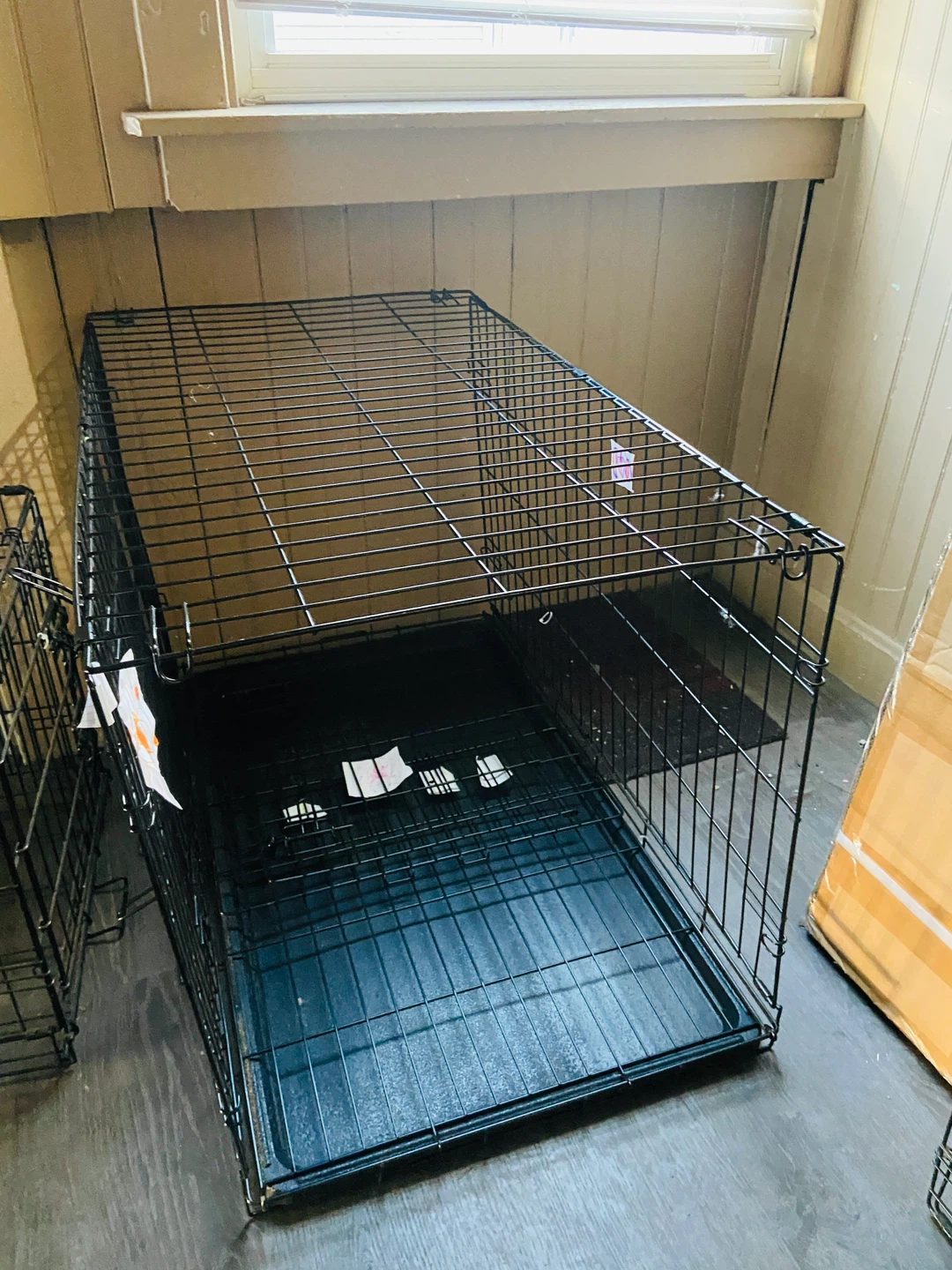 Wire Dog Crate with Tray