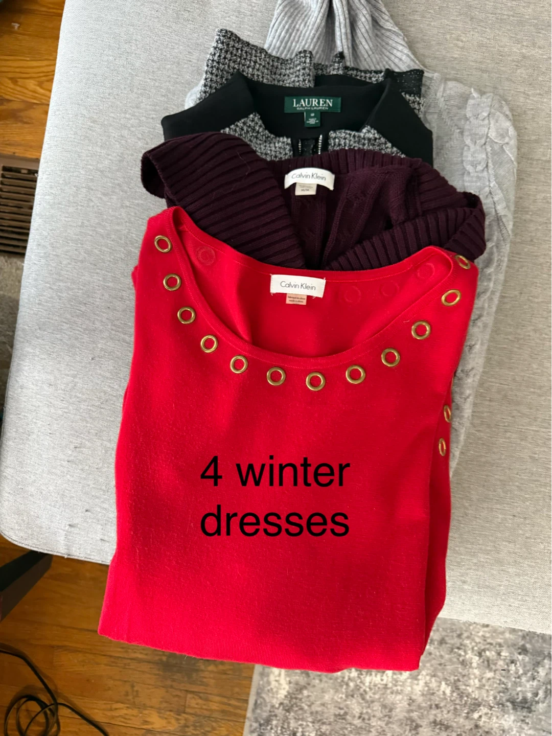 Bundle of women’s clothing. - photo 4