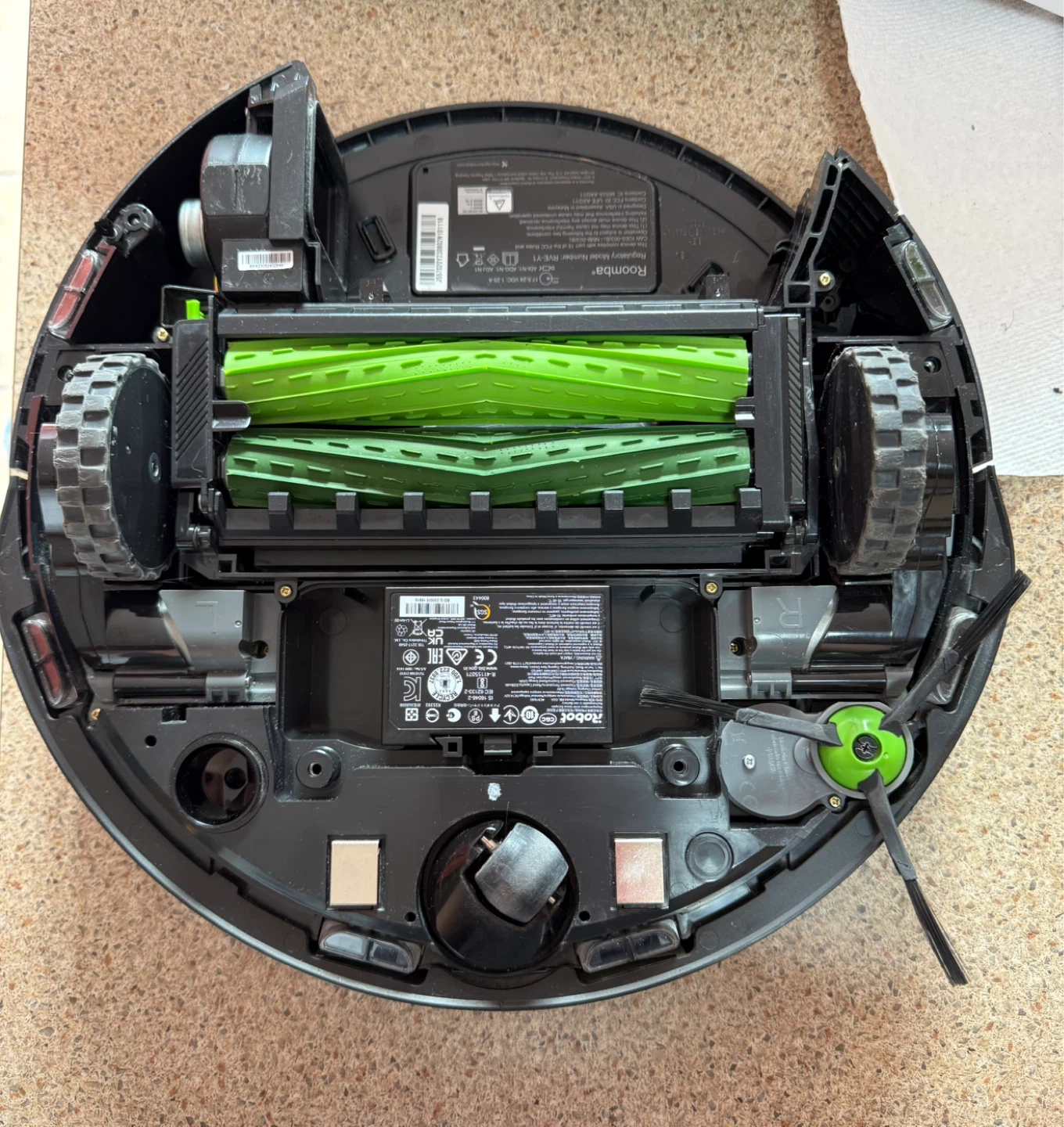 iRobot Roomba Combo j5+ Robot Vacuum & Mop - photo 5