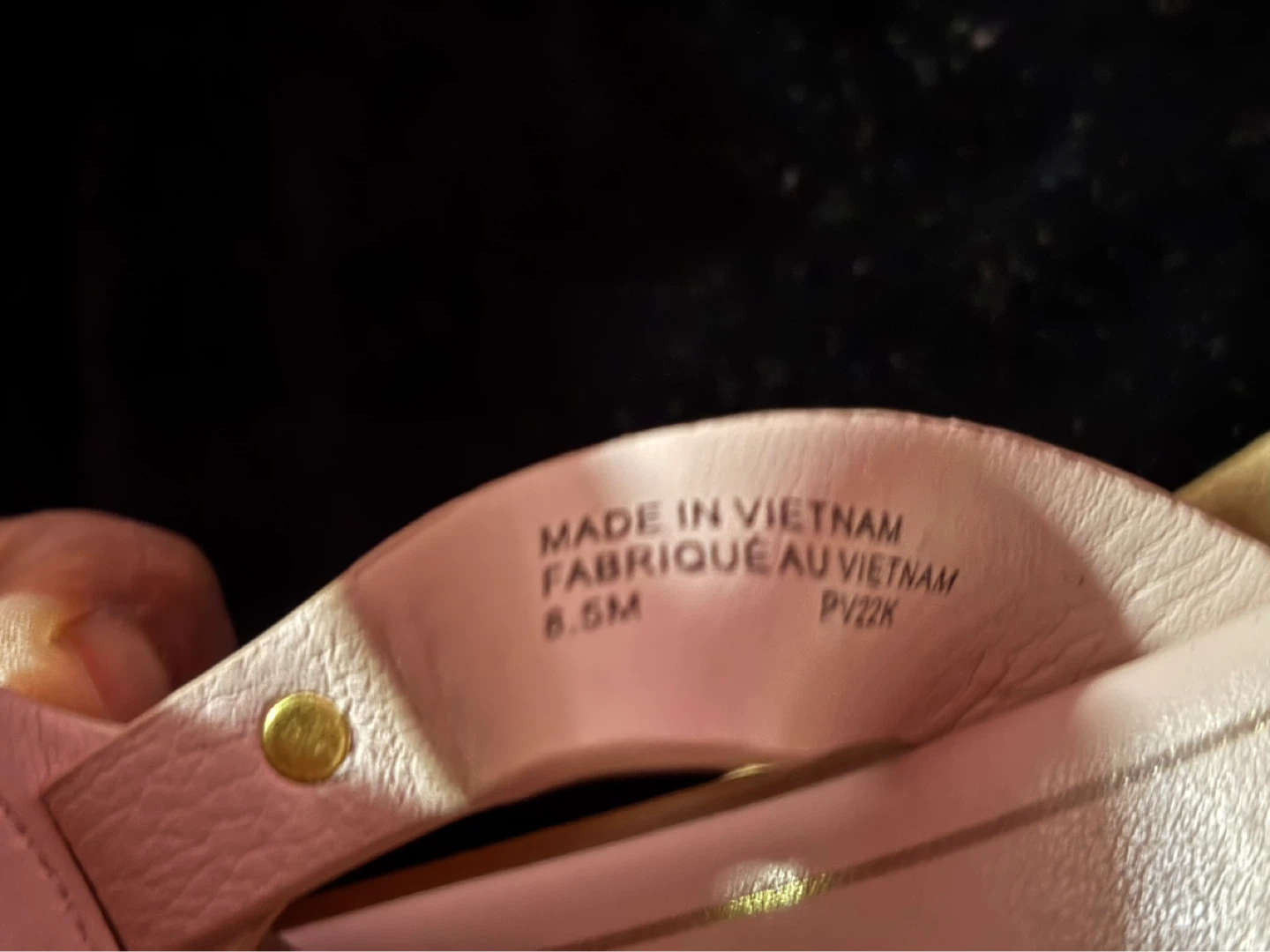 Michael Kors Pink Leather Thong Sandals - Size 8.5M - photo 2