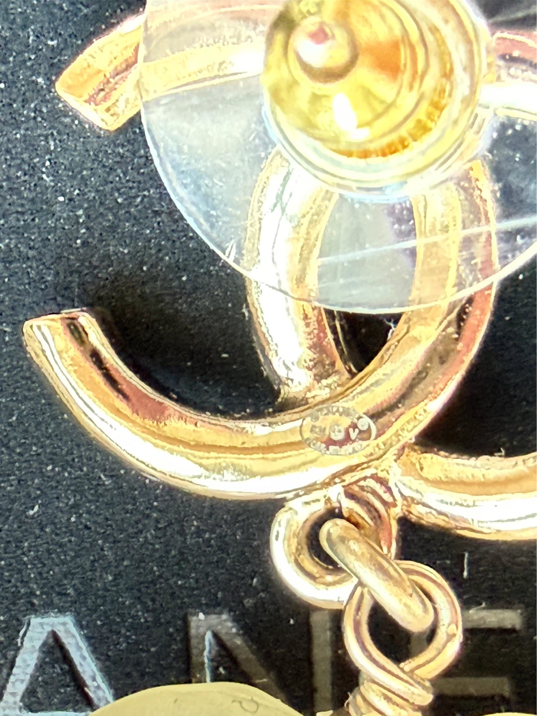 Authentic CHANEL CC Heart Dangle Earrings - photo 3