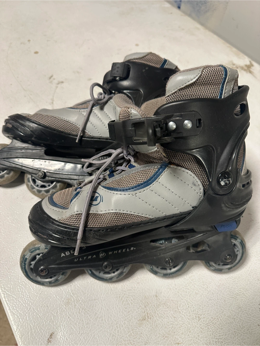 Inline skate-adjustable size 1-4