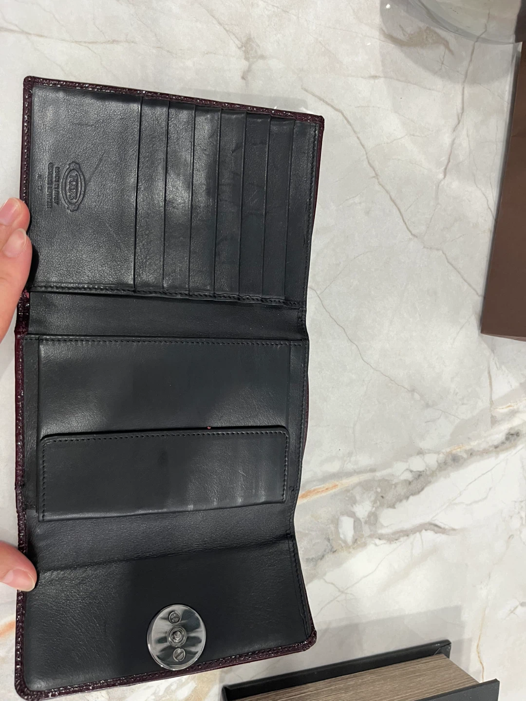 TOD'S Patent Leather Trifold Wallet - photo 2