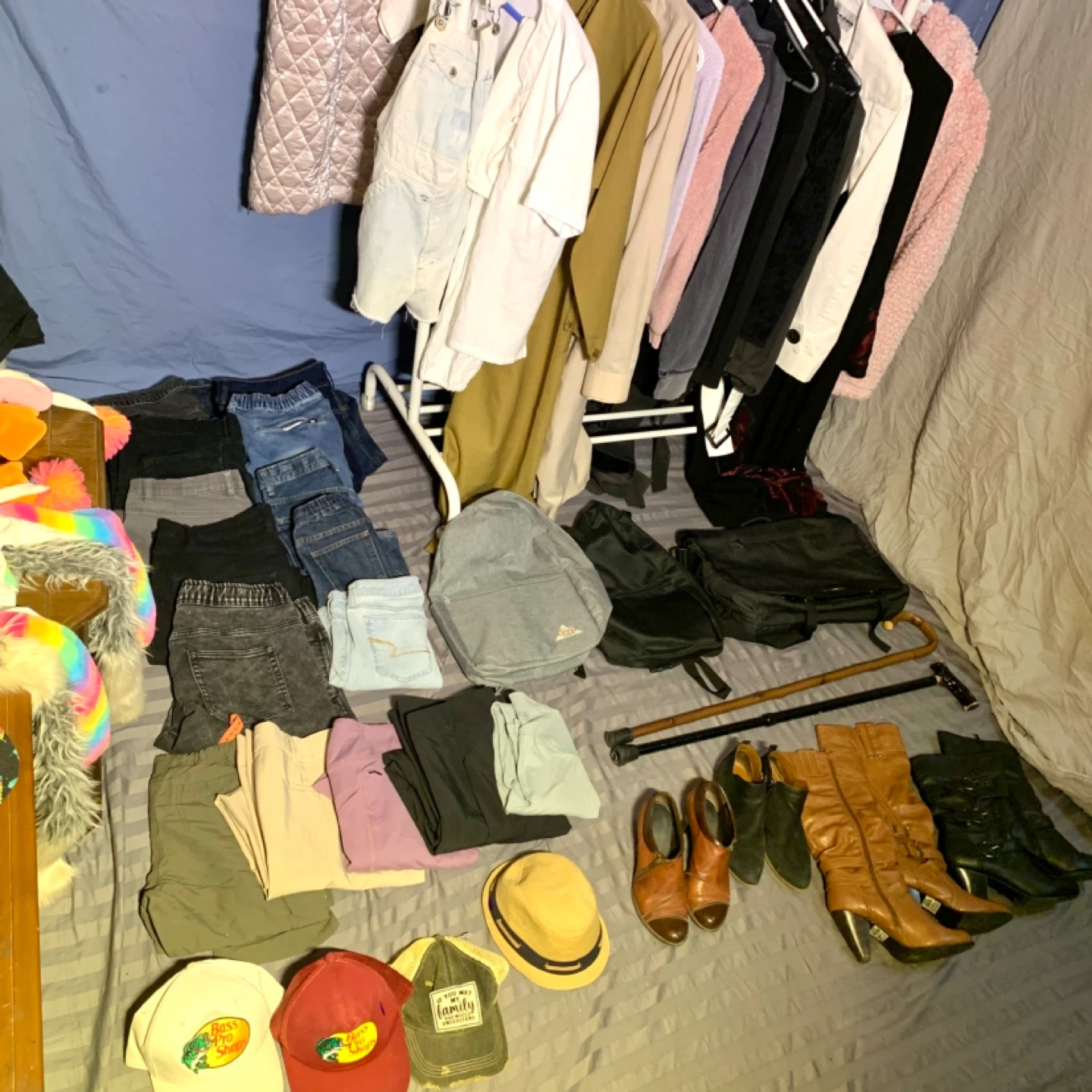 Clothing Shoes Boots Hats Bags Men Womens Kids Sale (+100 Items) - photo 2