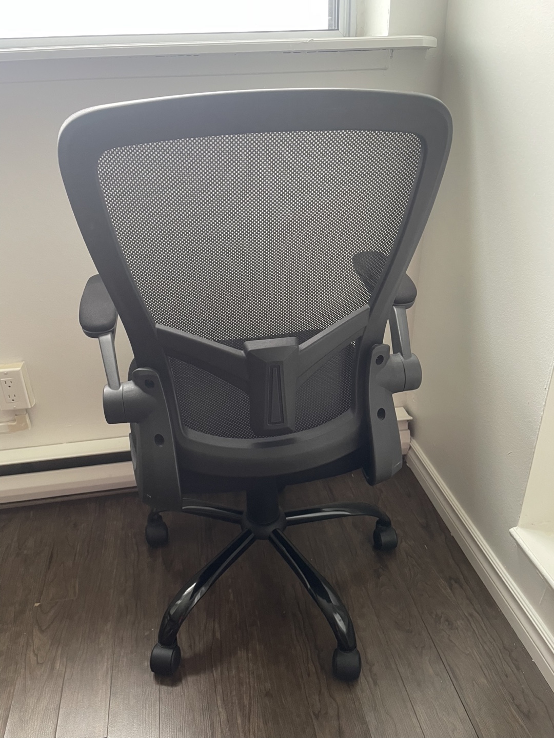 Black Mesh Office Chair - photo 5