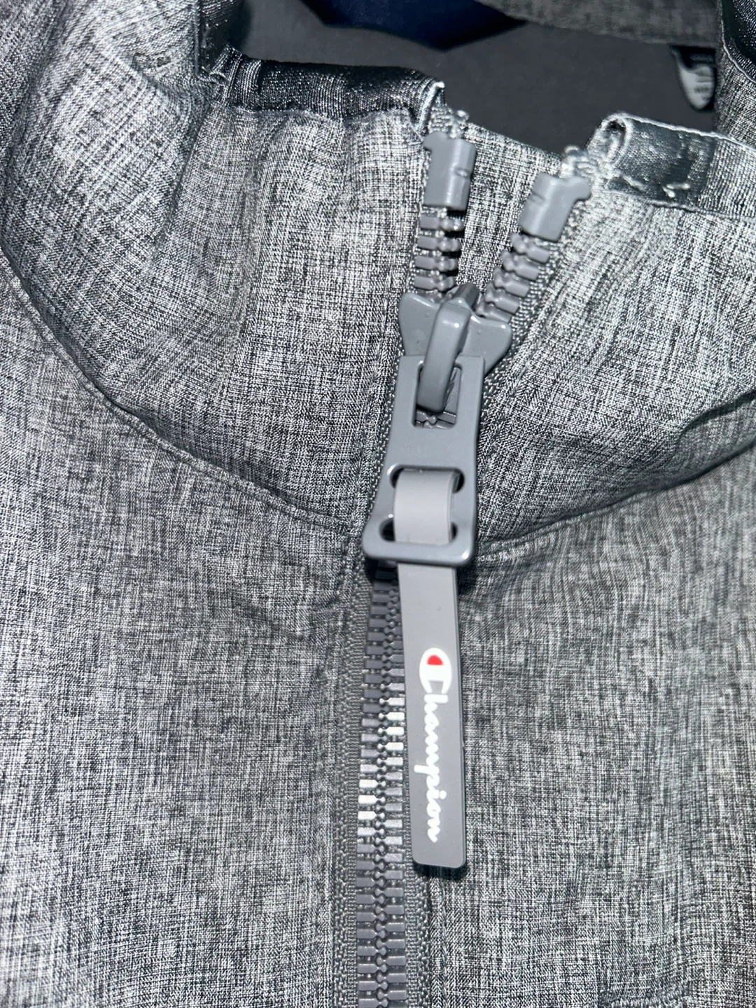 Brand new Champion Men's Water Resistant Jacket - Gray - photo 3