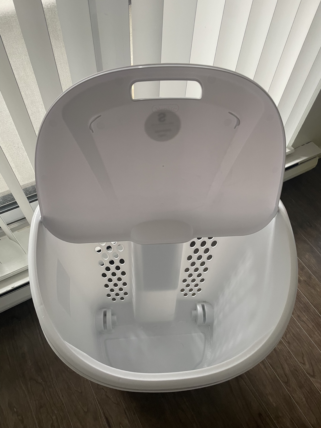 Ultra Wheeled Laundry Basket with Lid - photo 3