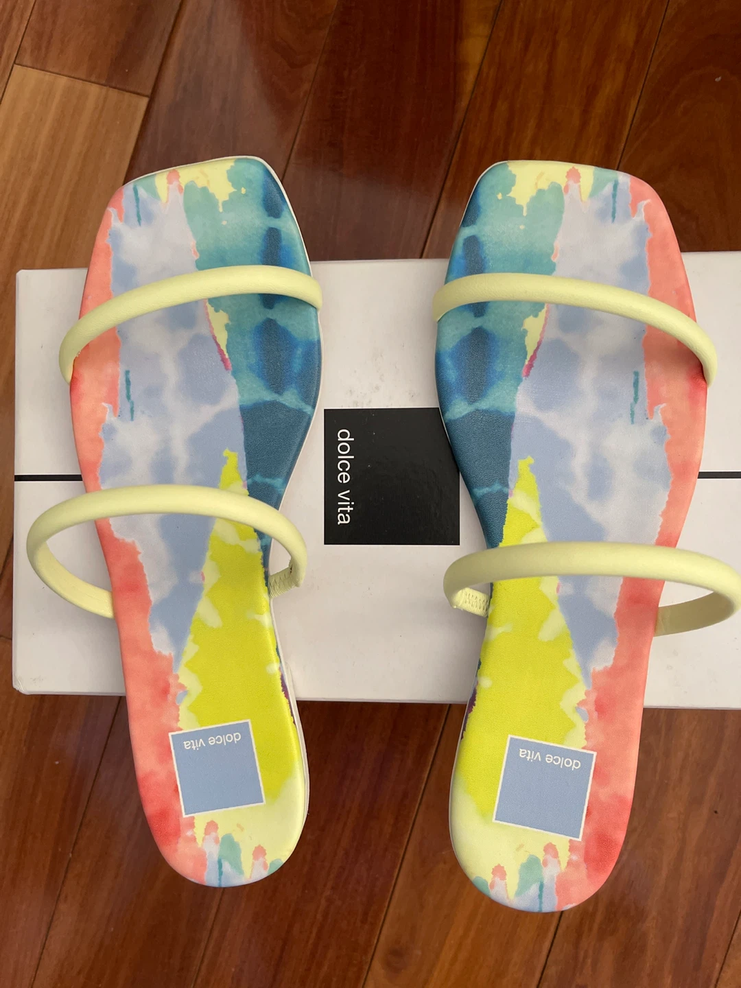 Dolce Vita Women's Flat Sandals Size 8 Tie-Dye
