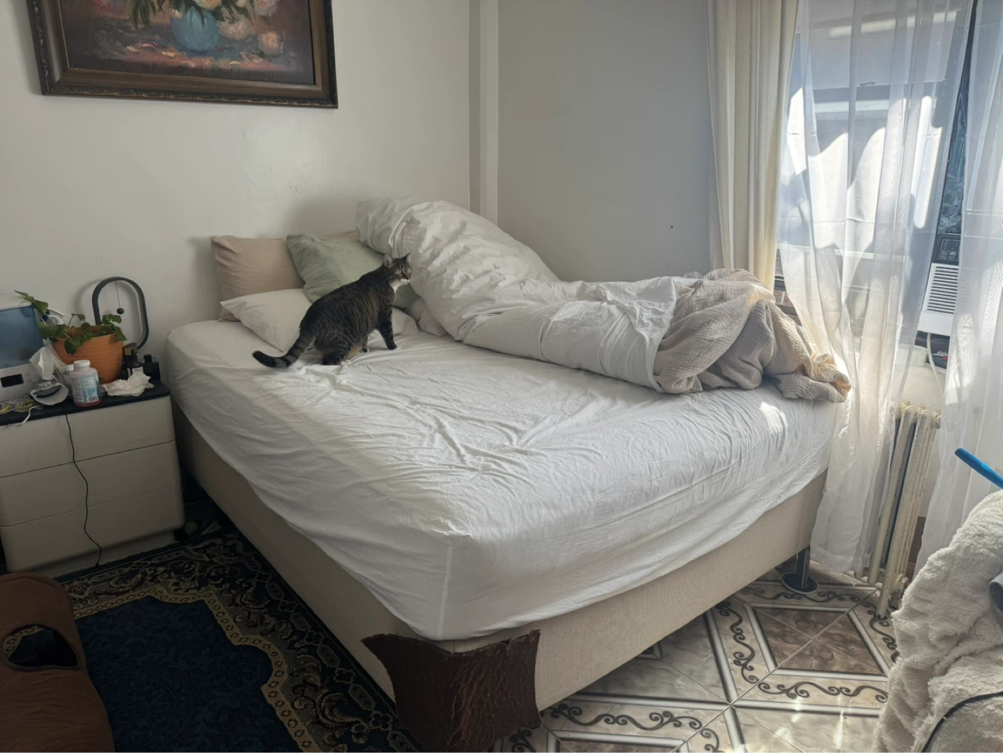 Queen Size Bed Frame - photo 2
