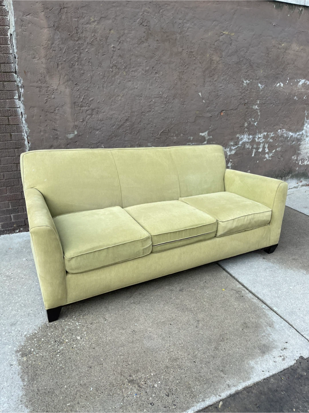 Couch with delivery
