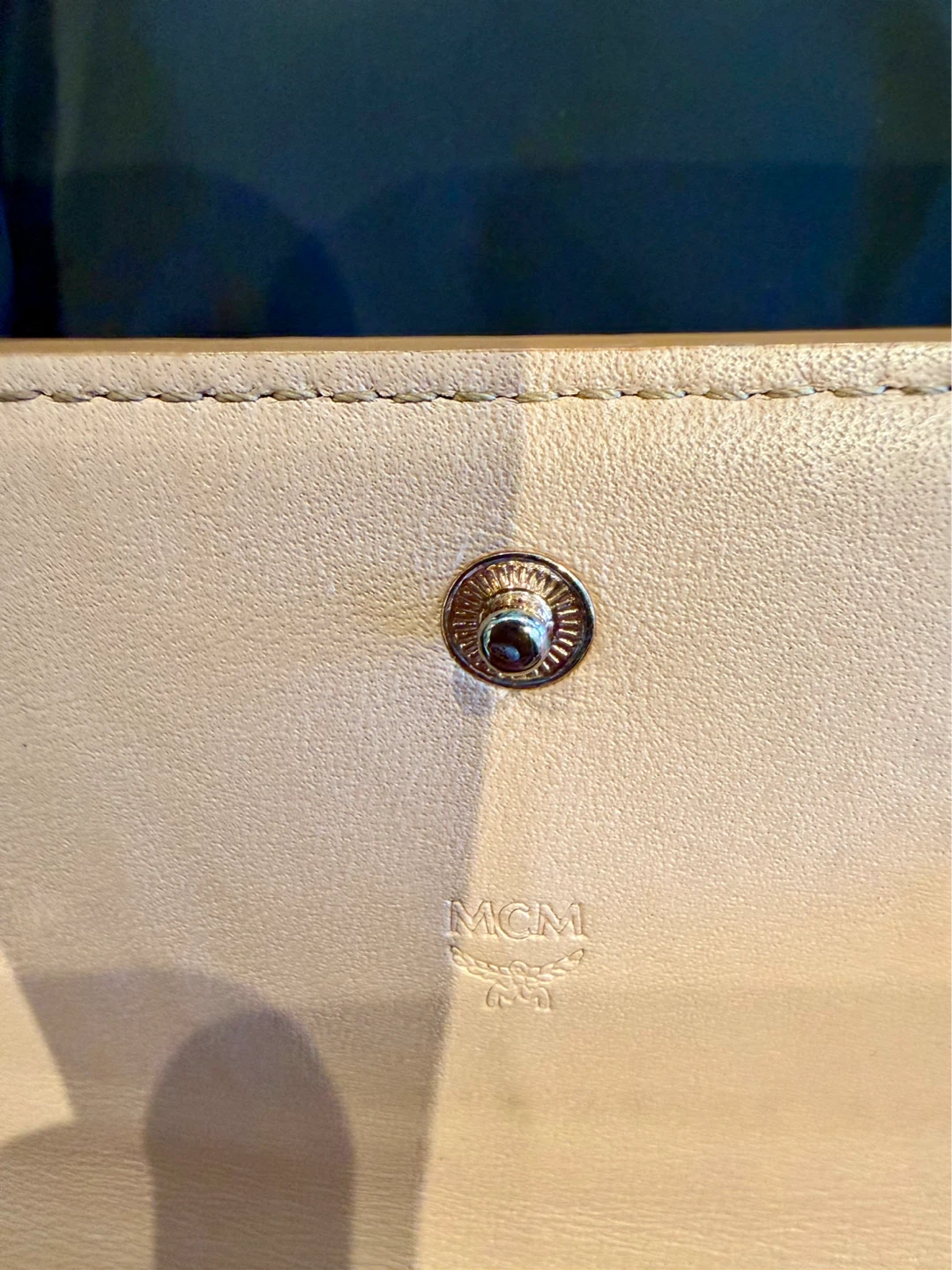 MCM Visetos Long Wallet Rose Gold - photo 3