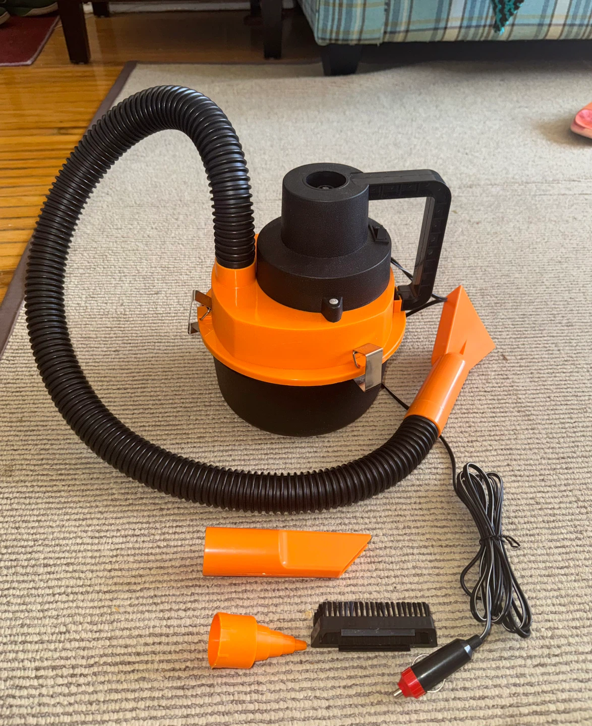 Orange Portable Car Vacuum Cleaner - photo 3