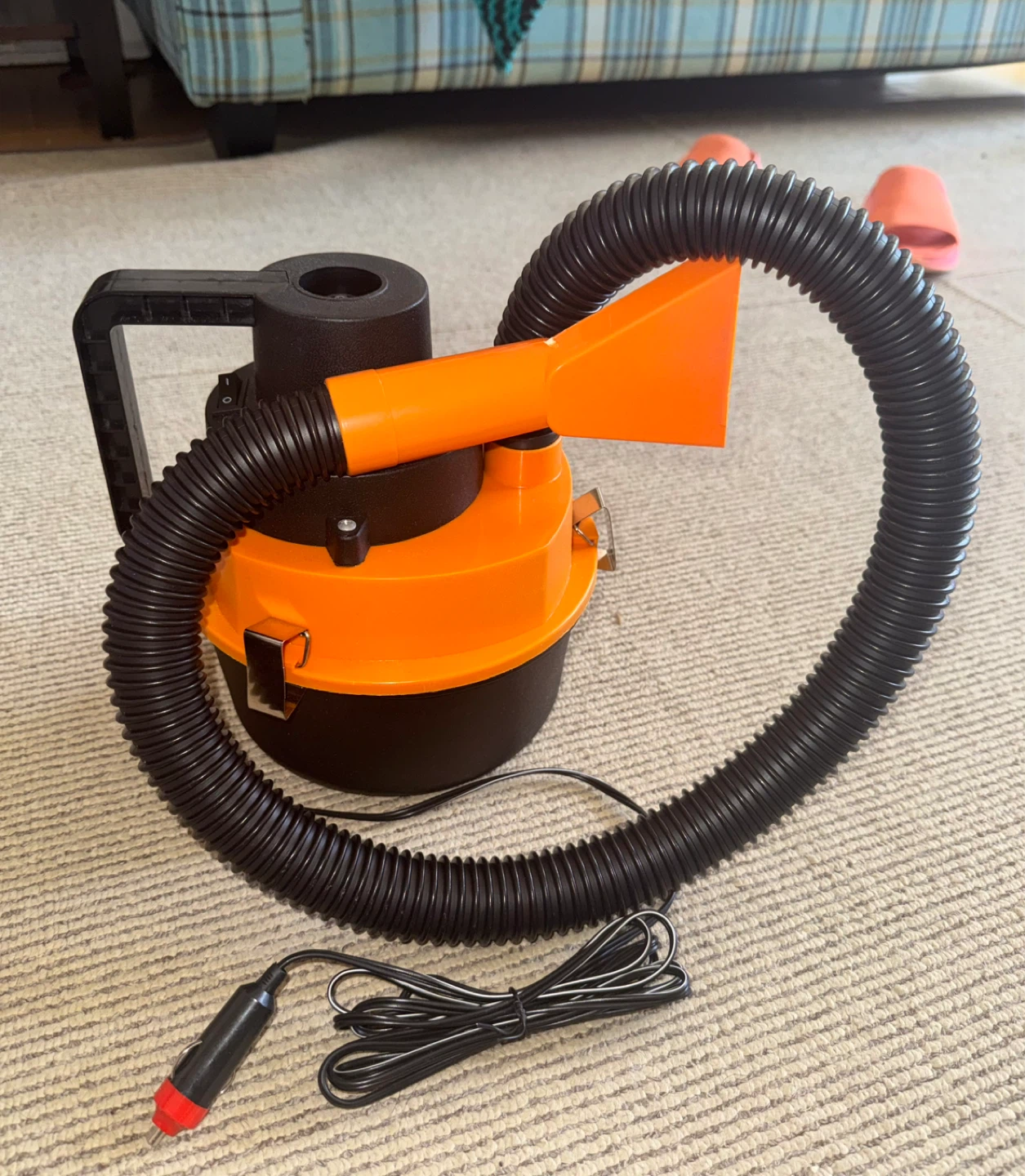 Orange Portable Car Vacuum Cleaner - photo 2