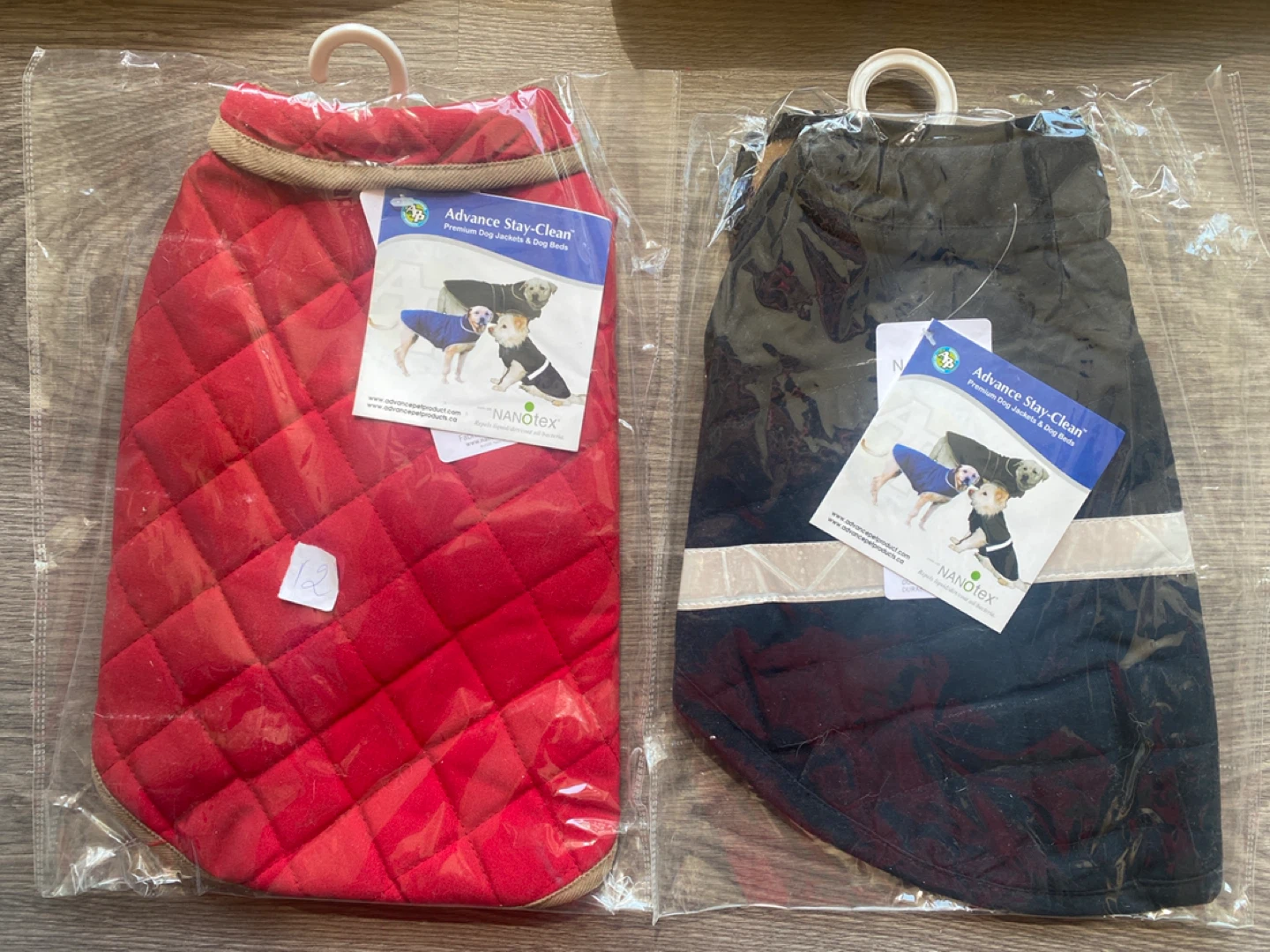 Pedigree Dog Food & 2 Dog Coats - photo 3