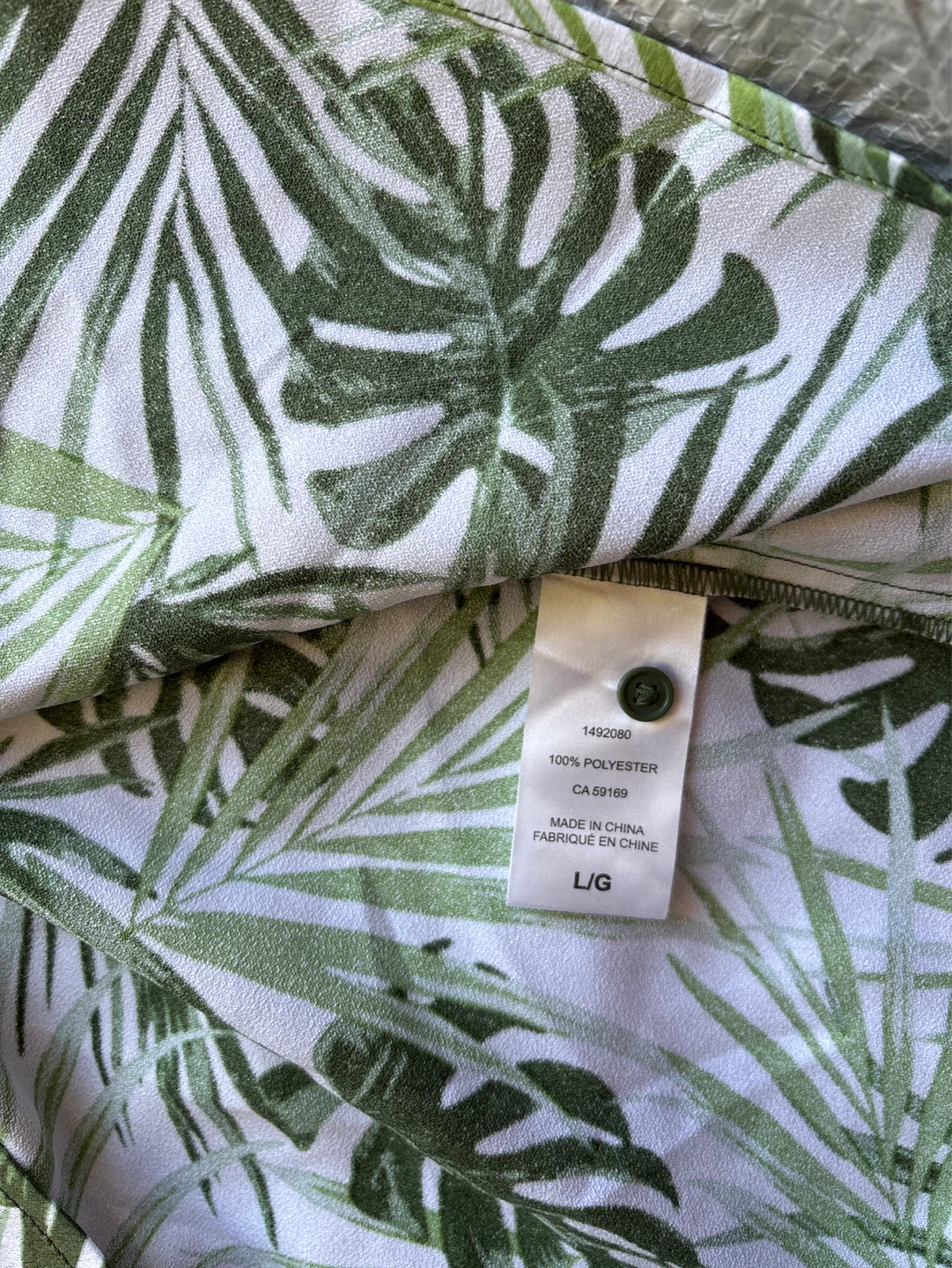NWOT Mario Serrani Women's Leaf Print Tank Top - L/G - photo 3