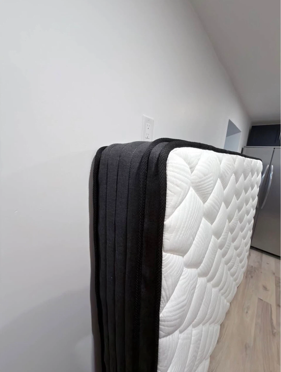 New Queen Mattress - photo 2