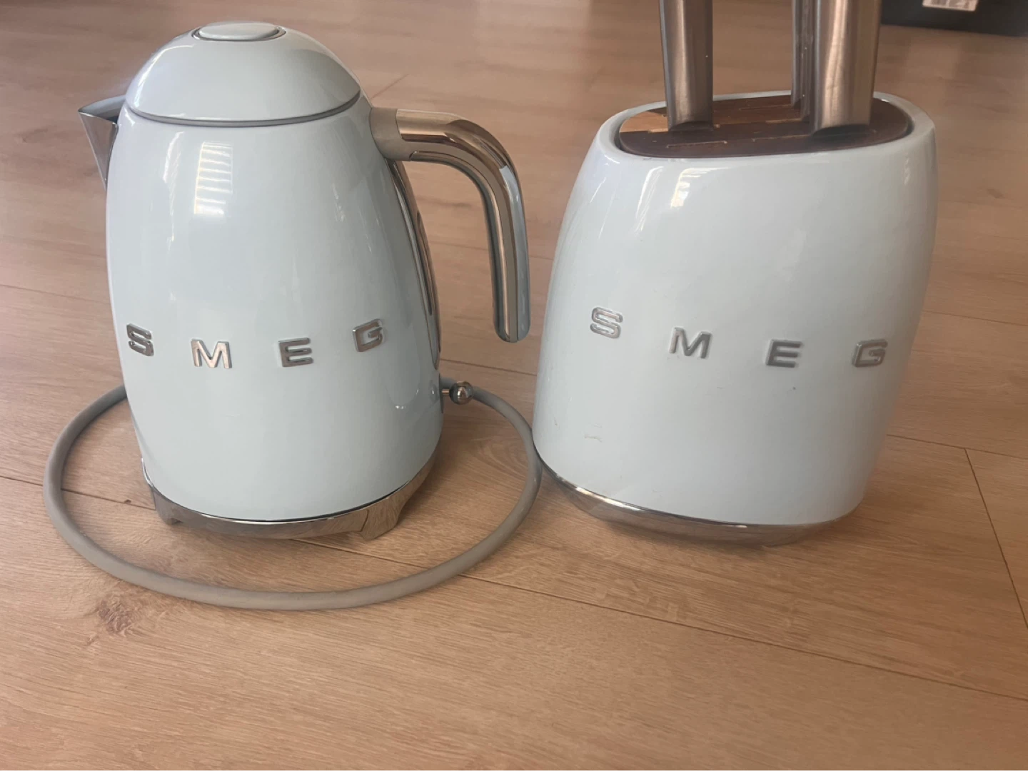 Smeg knife set & kettle - pastel blue