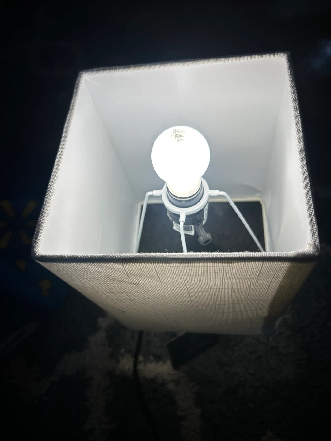 HOMETRENDS Accent Lamp