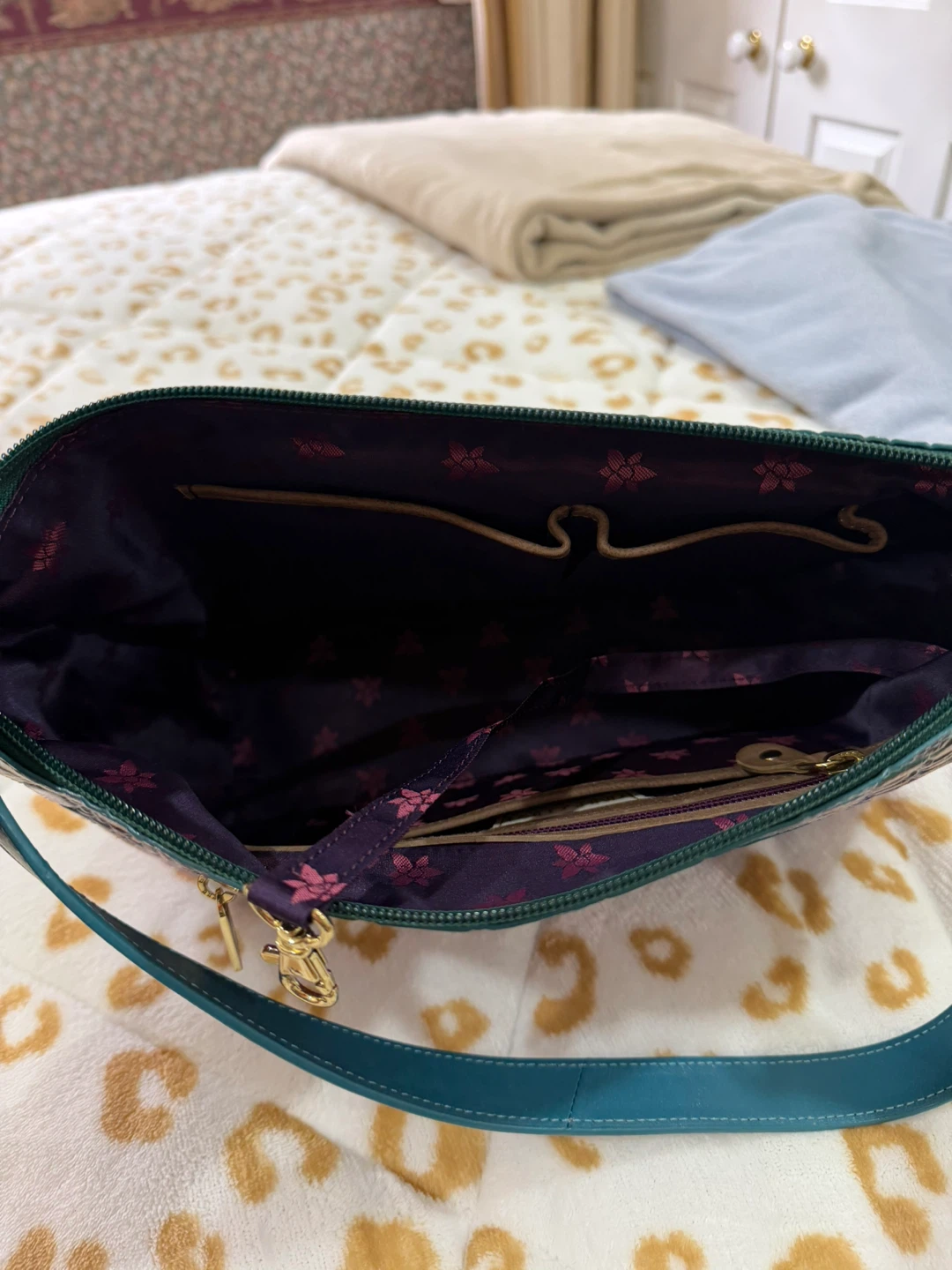 Anuschka Leather Shoulder Bag - photo 3