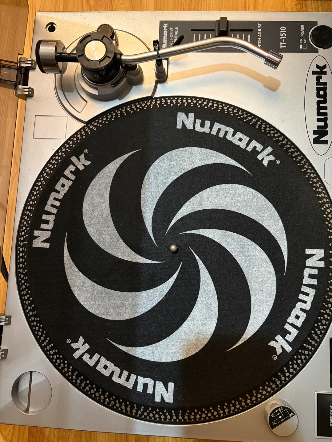 Numark TT-1510 Studio Turntable - photo 2