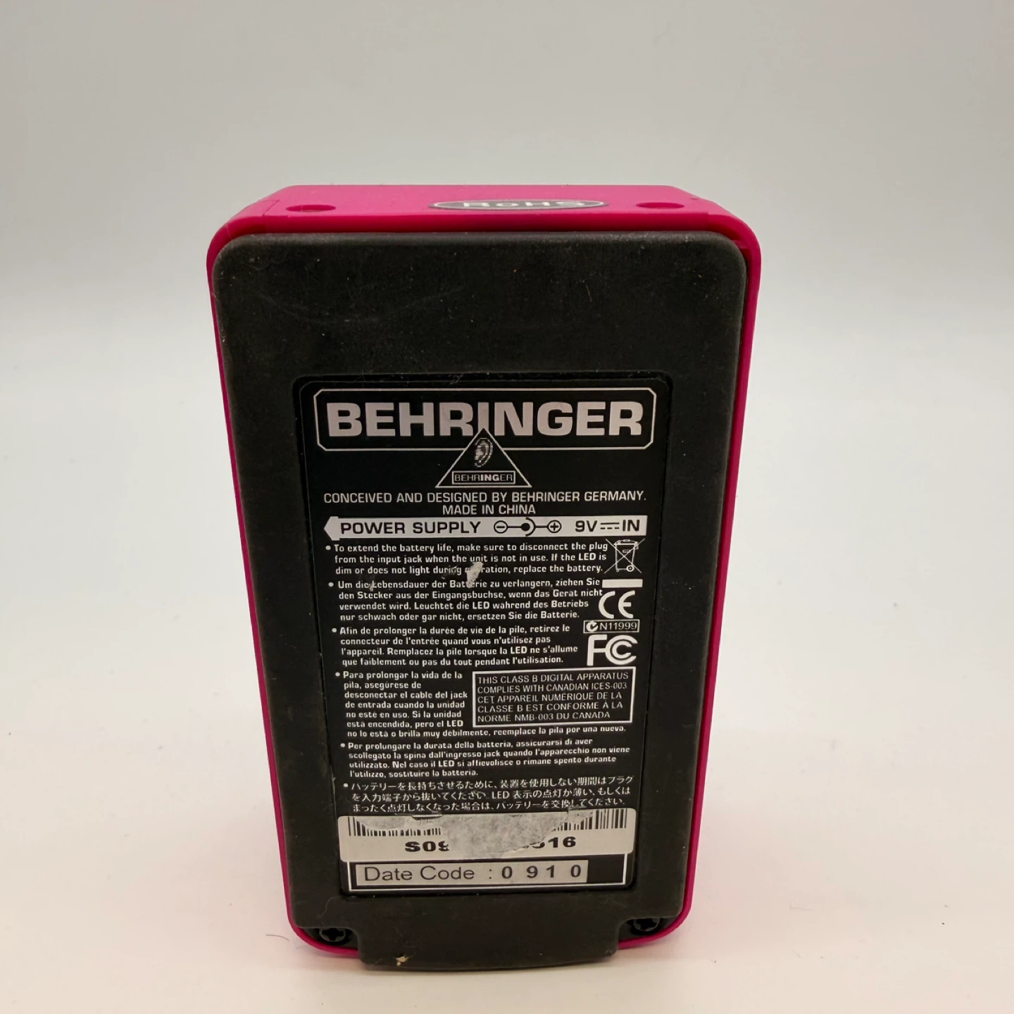 Behringer FD300 Ultra Feedback Distortion Guitar Pedal Pink - photo 5