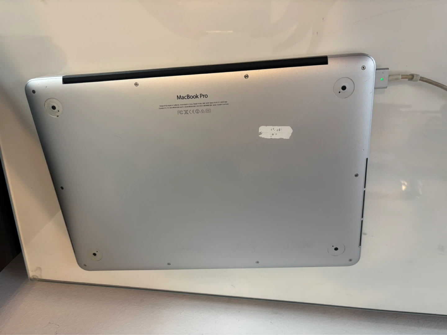 Apple MacBook Pro Laptop - photo 4