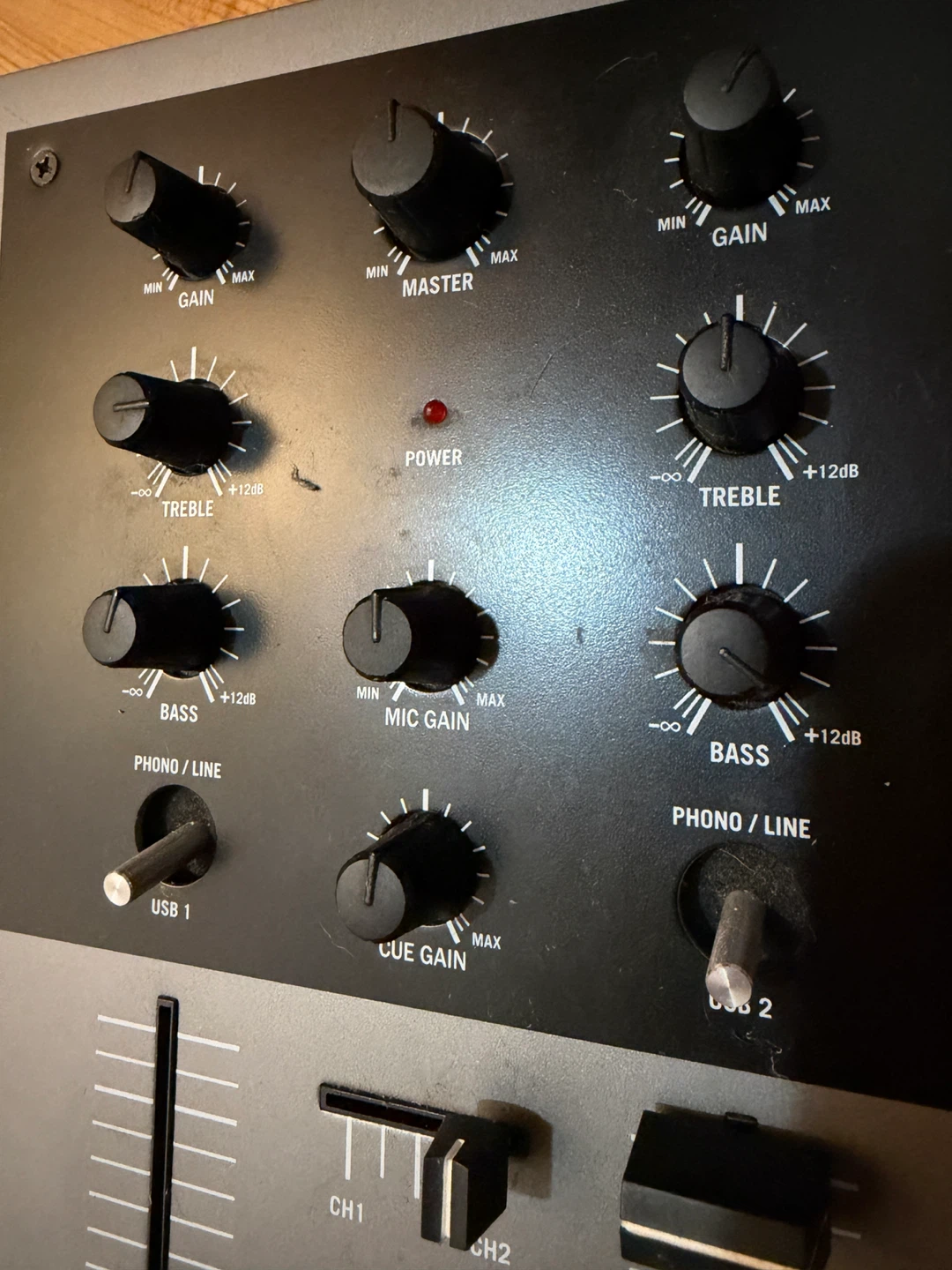 Numark M1USB 2-Channel DJ Mixer - photo 2