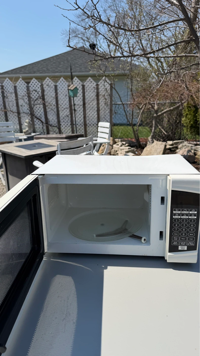 Danby Designer Microwave - photo 2