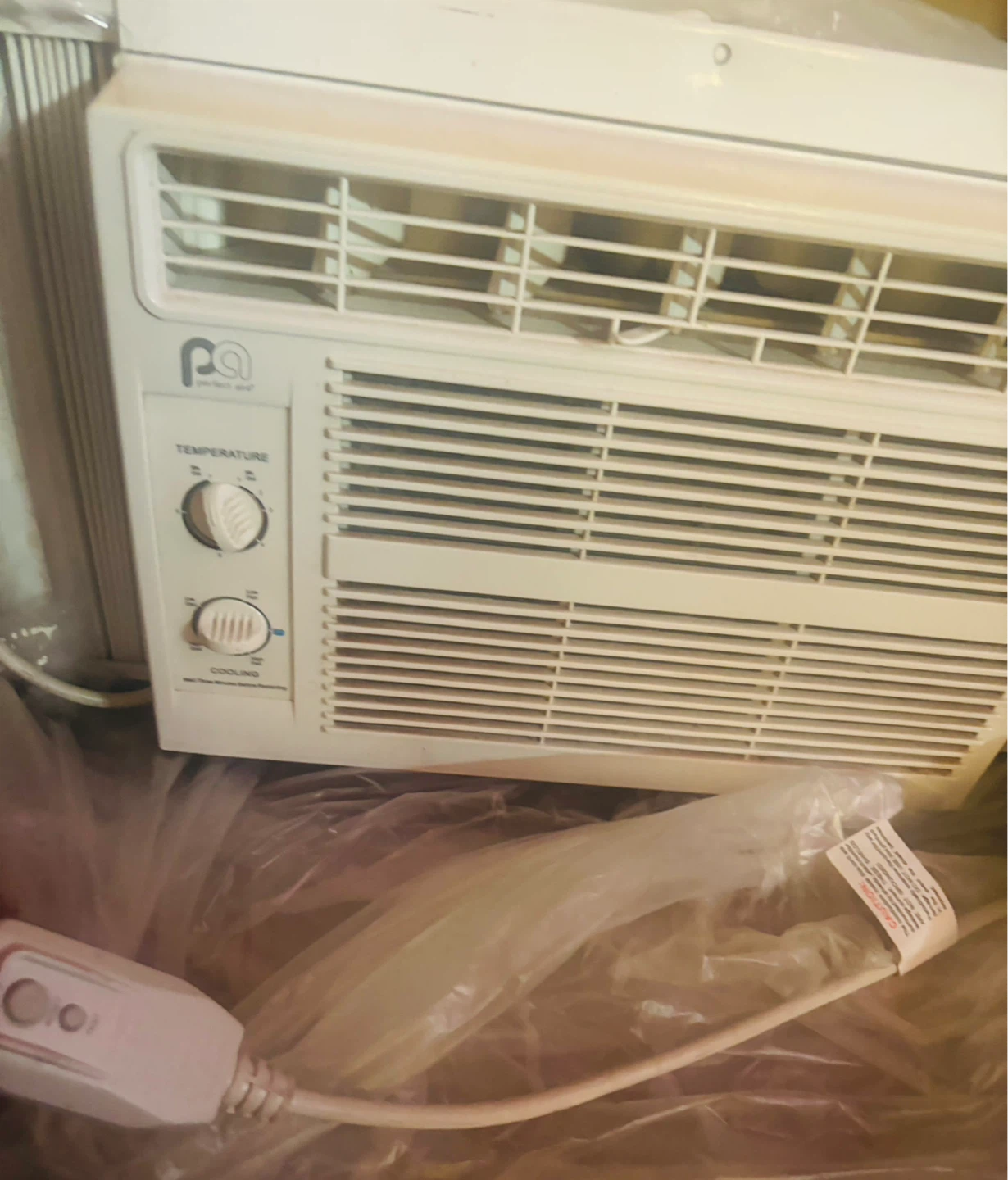 PA Window Air Conditioner - photo 2