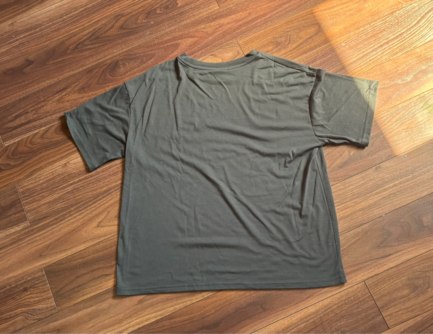 SHEIN Graphic T-Shirt - California Los Angeles - Size Medium - photo 2