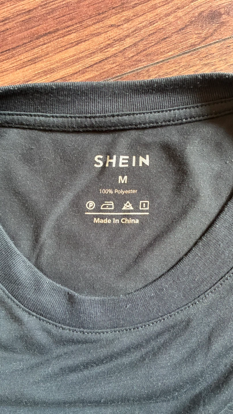 SHEIN Graphic T-Shirt - California Los Angeles - Size Medium - photo 3