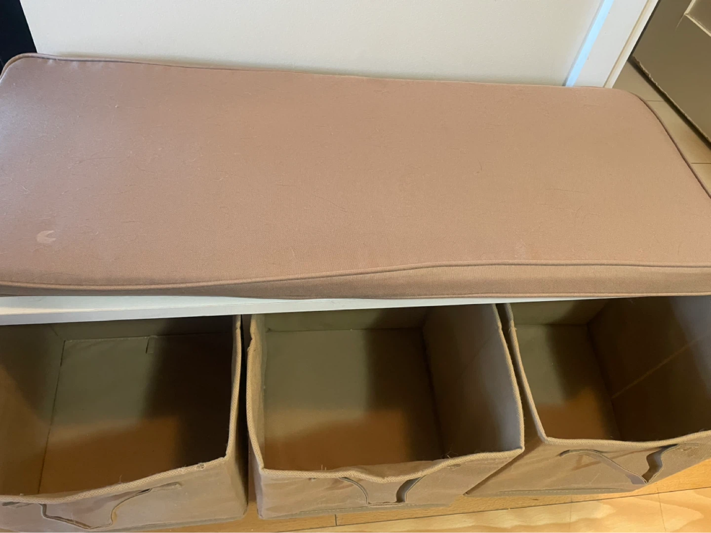 White Storage Bench with 3 Baskets - photo 2