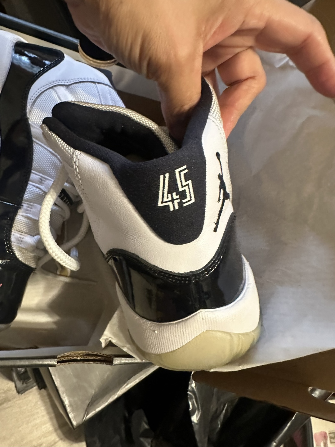 Air Jordan 11 Retro "Concord" Shoes