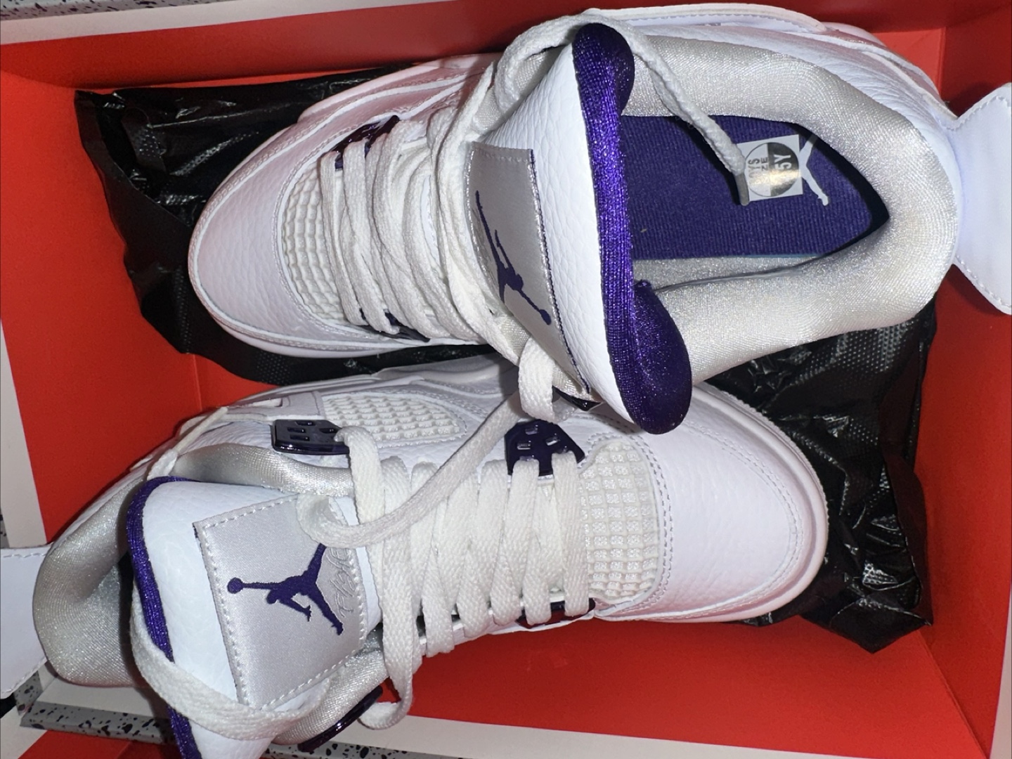 Jordan 4 Retro Shoes grade school - photo 2