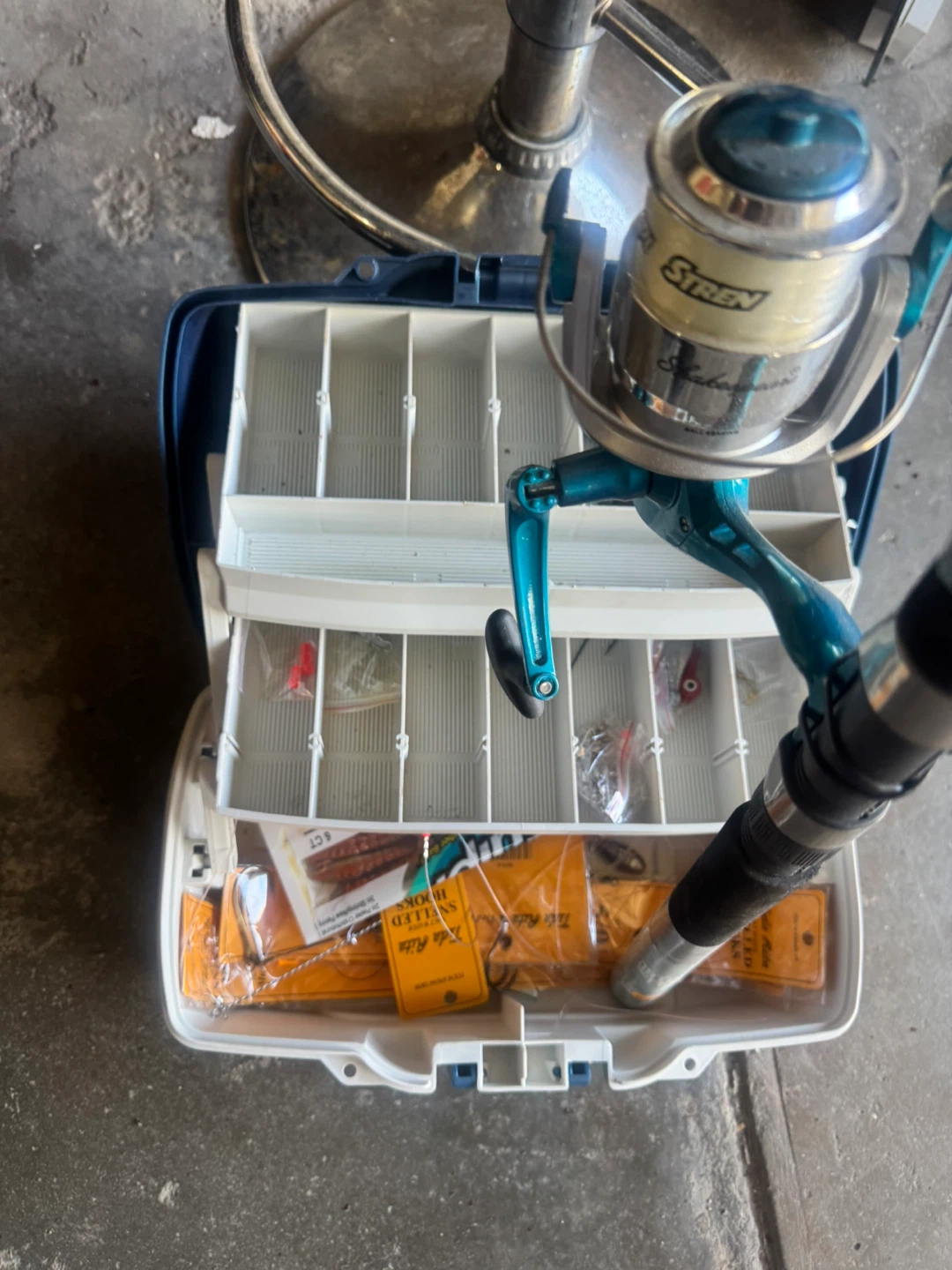 Fishing Rod and Tackle Box Combo - photo 2