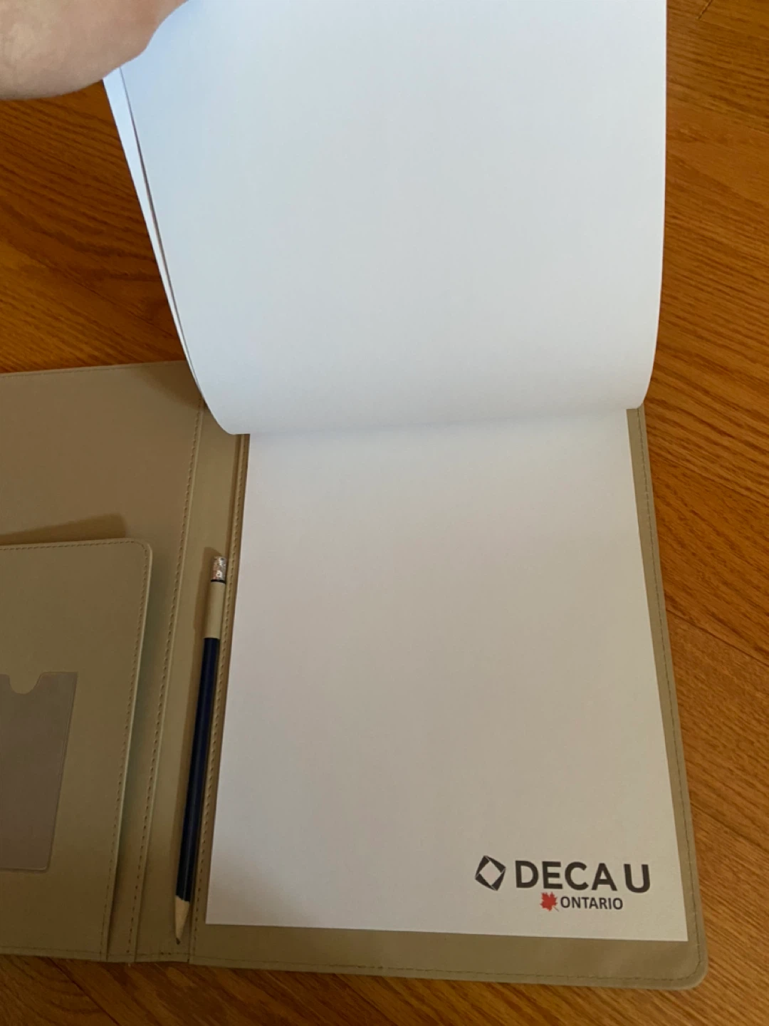 Decau Ontario Portfolio with Notepad and Pen - photo 5