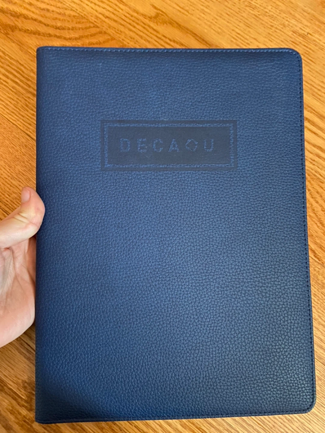 Decau Ontario Portfolio with Notepad and Pen